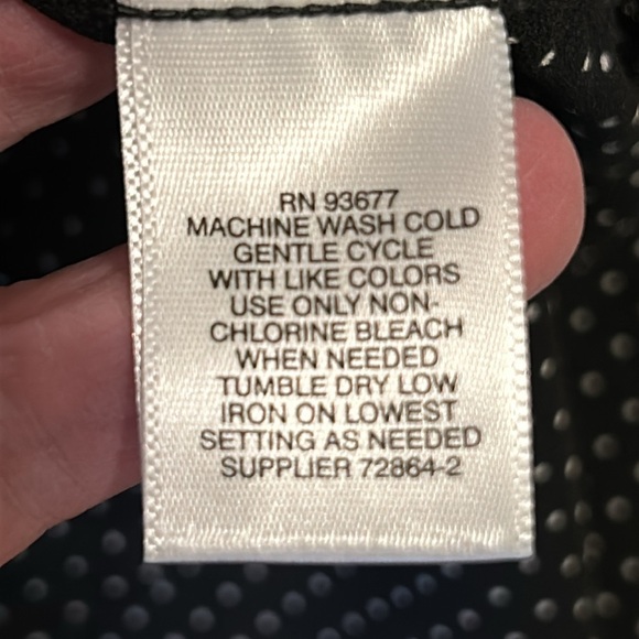 LIZ CLAIBORNE POLKA DOP DRESSY BLOUSE SIZE PM - Picture 12 of 15